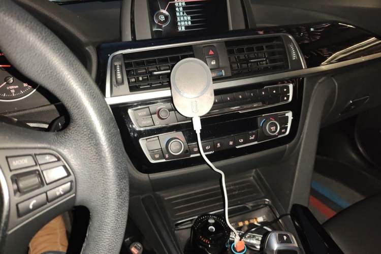 Used BMW 3 Series 2017 320Li Fashion Model Audio And AC Panel