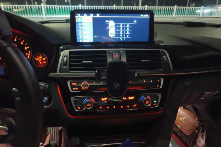 Used BMW 3 Series 2017 320Li Fashion Model Audio And AC Panel