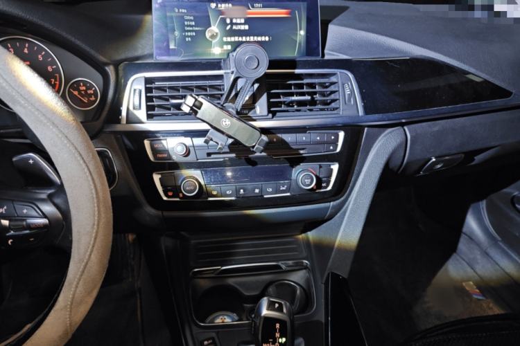 Used BMW 3 Series 2017 320Li Fashion Model Audio And AC Panel
