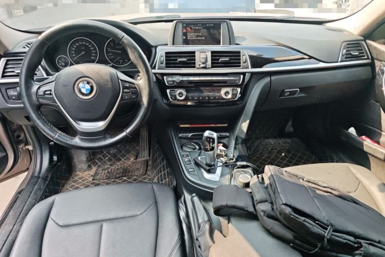 Used BMW 3 Series 2017 320Li Fashion Model Center Console