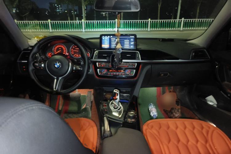 Used BMW 3 Series 2017 320Li Fashion Model Center Console