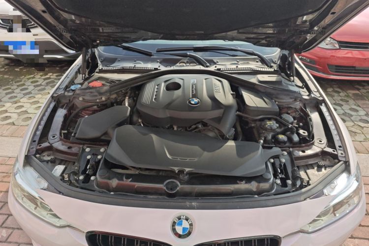Used BMW 3 Series 2017 320Li Fashion Model Engine Bay