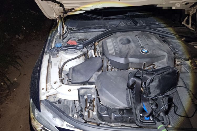 Used BMW 3 Series 2017 320Li M Sport Edition Engine Bay Right