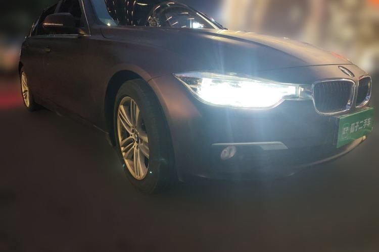 Used BMW 3 Series 2017 320Li Fashion Model Front Right 45 Deg