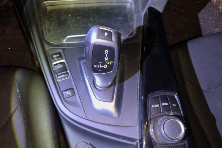 Used BMW 3 Series 2017 320Li Fashion Model Gear Lever