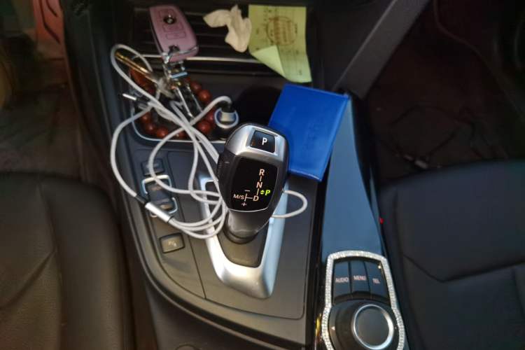 Used BMW 3 Series 2017 320Li Fashion Model Gear Lever
