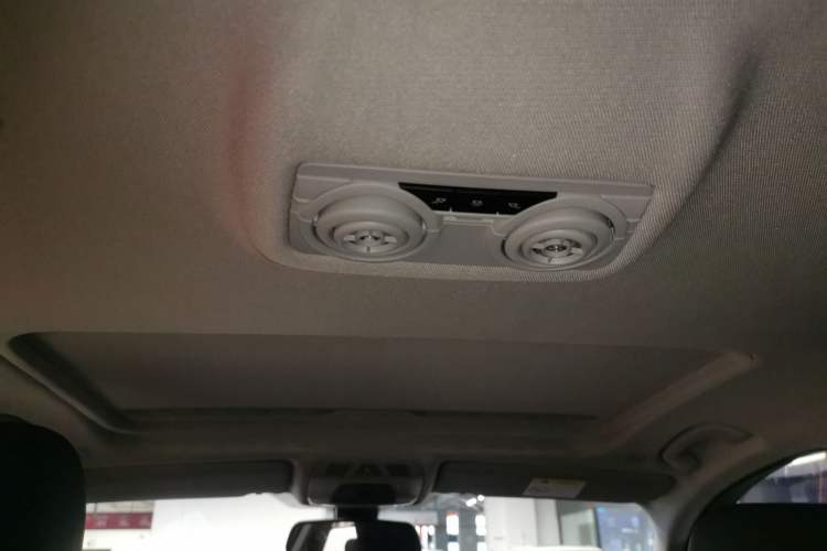 Used BMW 3 Series 2017 320Li Fashion Model Headliner
