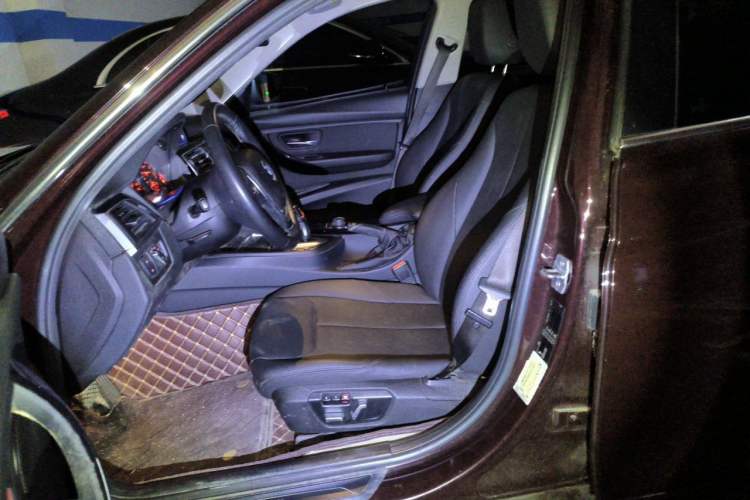 Used BMW 3 Series 2017 320Li Fashion Model Left Front Seat