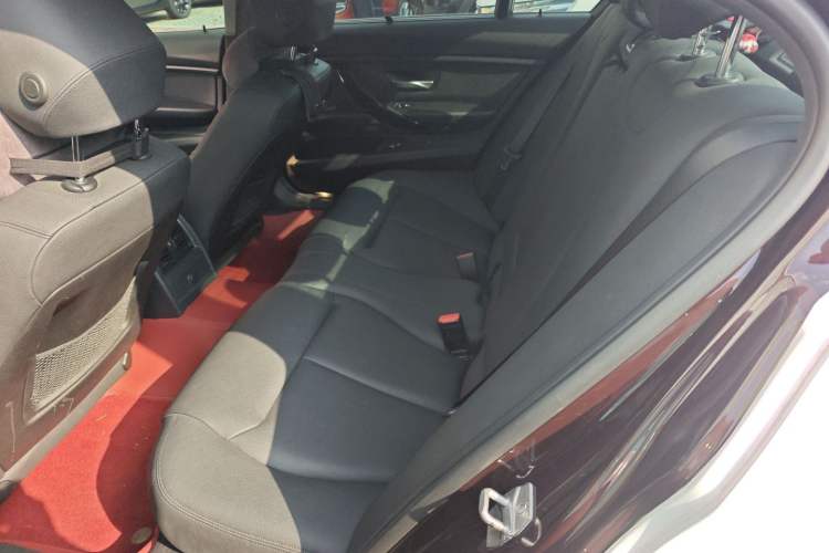 Used BMW 3 Series 2017 320Li Fashion Model Left Rear Seat