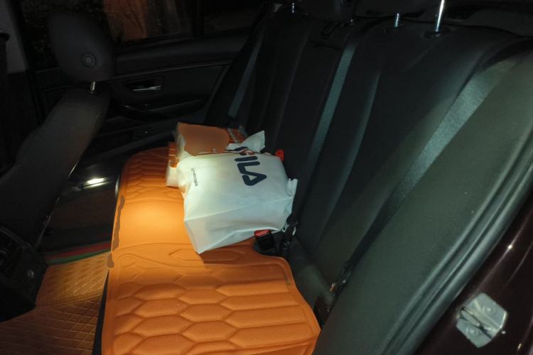 Used BMW 3 Series 2017 320Li Fashion Model Left Rear Seat