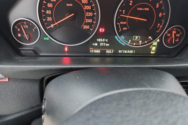 Used BMW 3 Series 2017 320Li M Sport Edition Odometer Close Up
