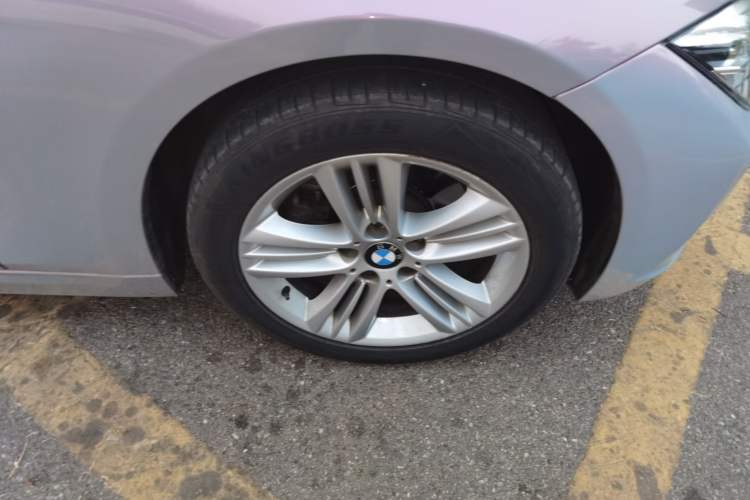 Used BMW 3 Series 2017 320Li Fashion Model Right Front Wheel Hub