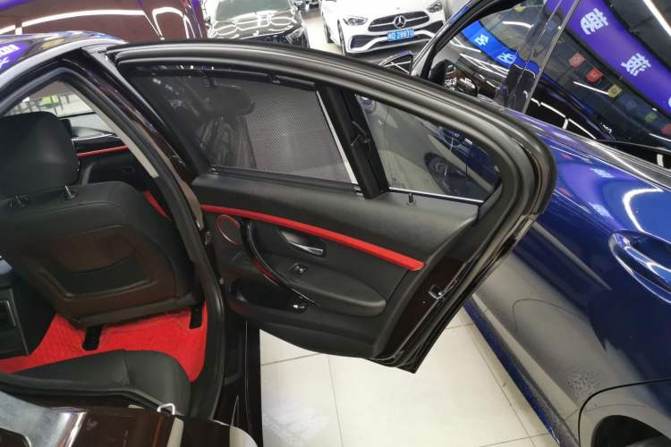 Used BMW 3 Series 2017 320Li Fashion Model Right Rear Door Interior