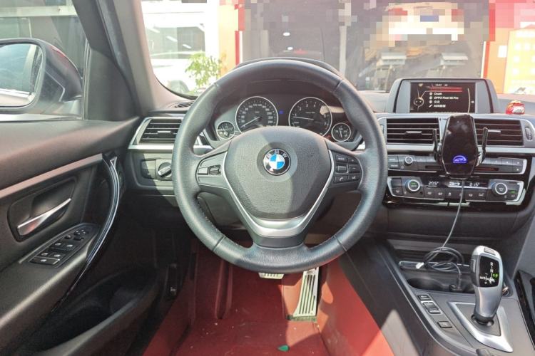 Used BMW 3 Series 2017 320Li Fashion Model Steering Wheel