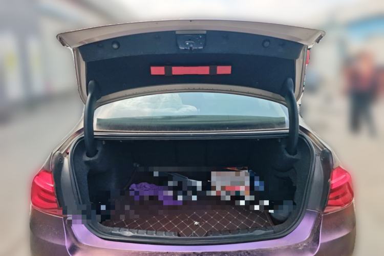 Used BMW 3 Series 2017 320Li Fashion Model Trunk