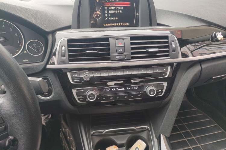 Used BMW 3 Series 2017 320Li Fashion Model Audio And AC Panel