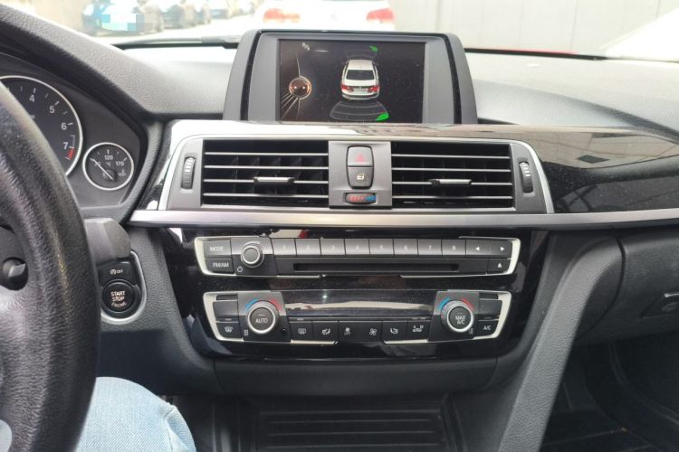 Used BMW 3 Series 2017 320Li Fashion Model Audio And AC Panel