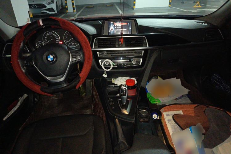 Used BMW 3 Series 2017 320Li Fashion Model Center Console