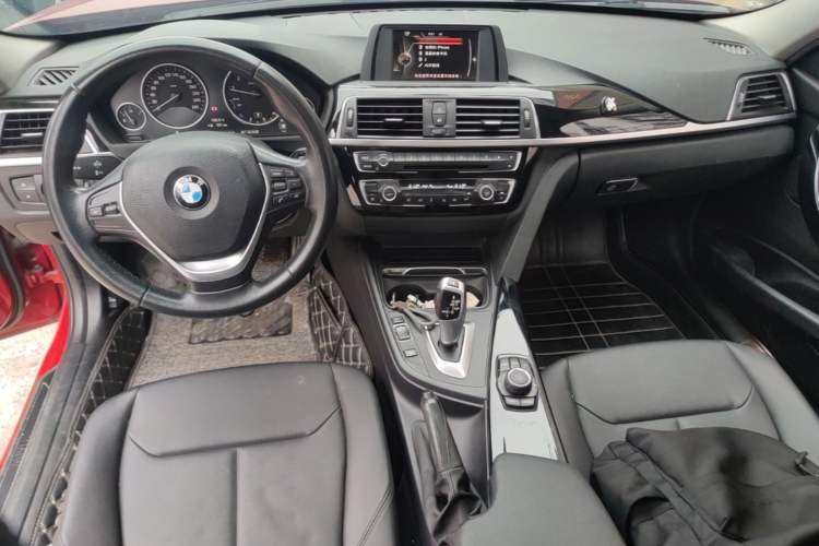 Used BMW 3 Series 2017 320Li Fashion Model Center Console