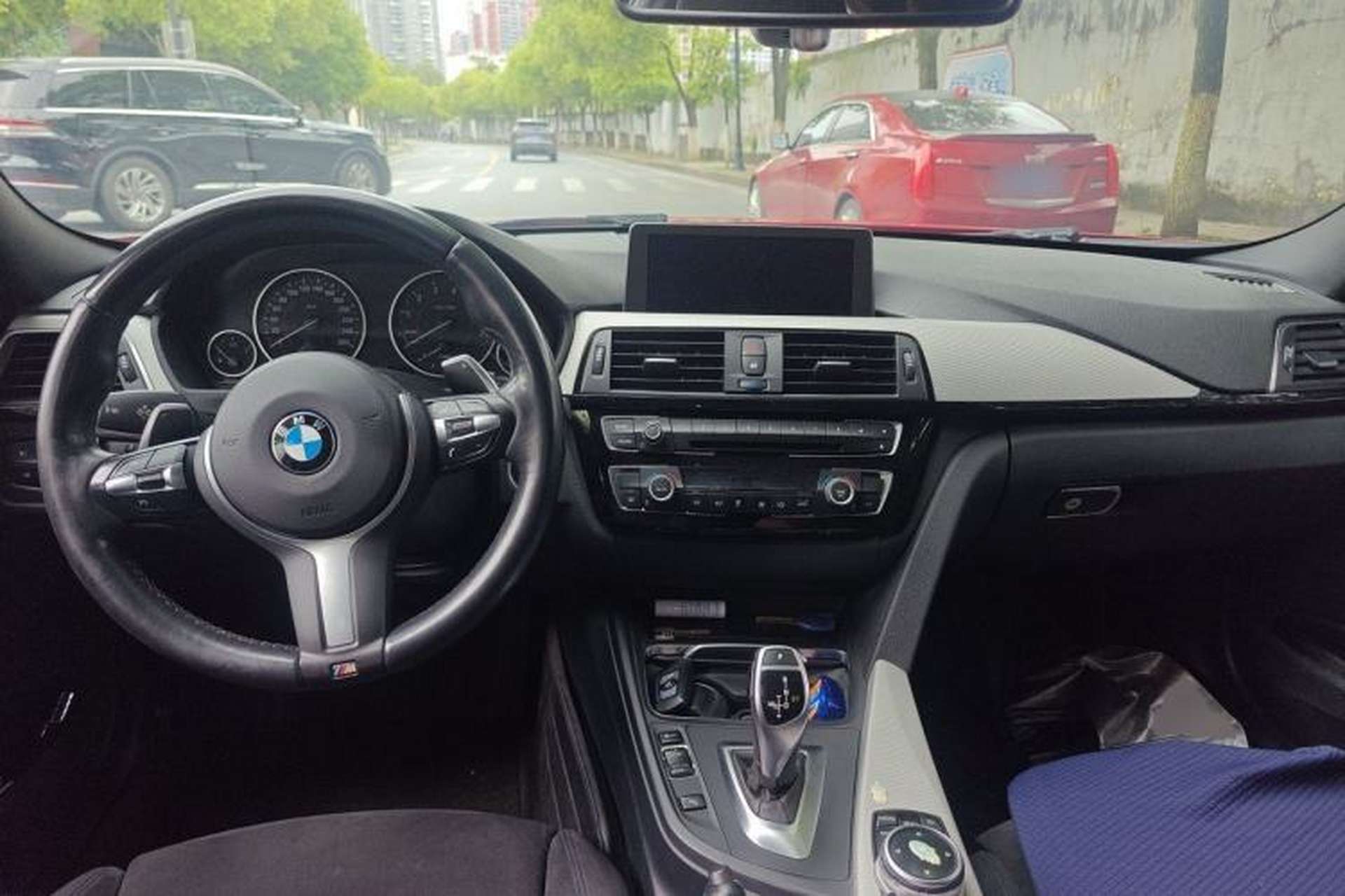 Used BMW 3 Series 2017 320i M Sport Center Console
