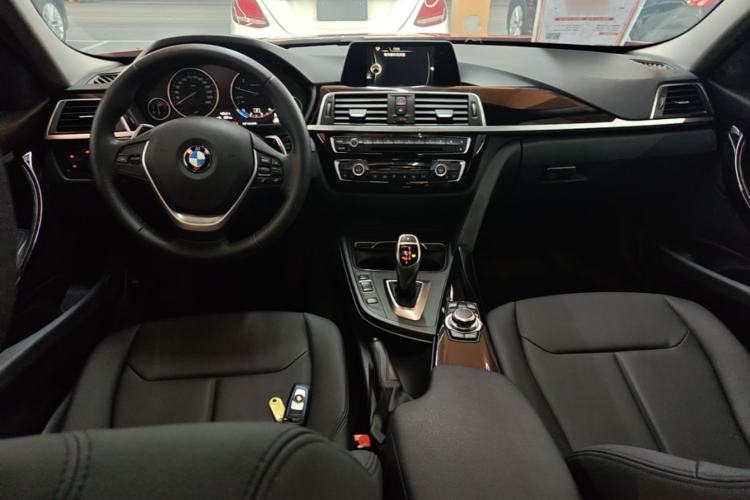 Used BMW 3 Series 2017 320Li M Sport Edition Center Console