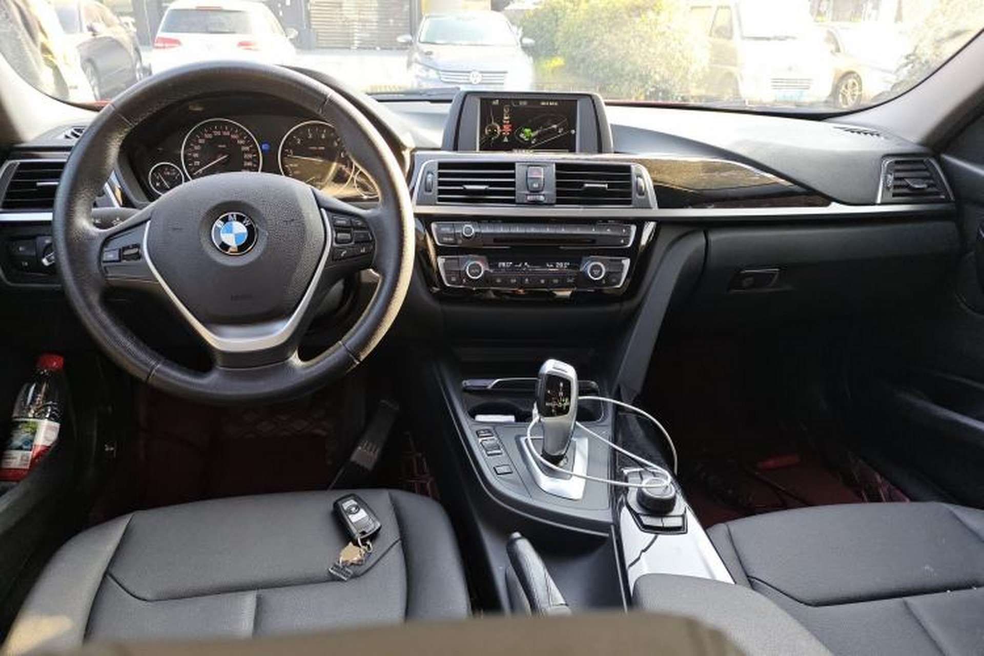 Used BMW 3 Series 2017 320Li Fashion Model Center Console