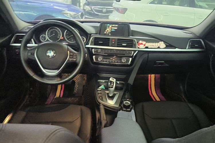 Used BMW 3 Series 2017 320Li Fashion Model Center Console