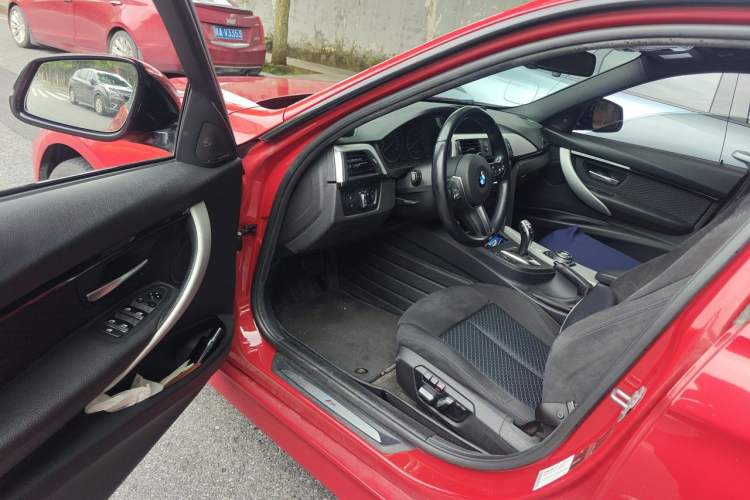 Used BMW 3 Series 2017 320i M Sport Driver Seat