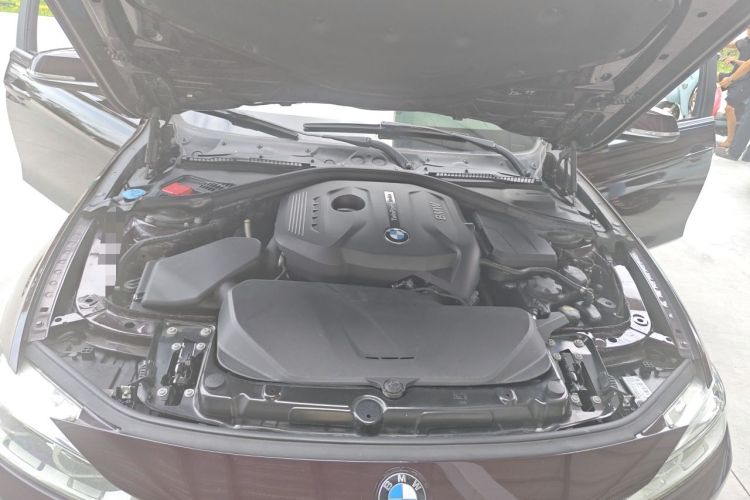Used BMW 3 Series 2017 320Li Fashion Model Engine Bay