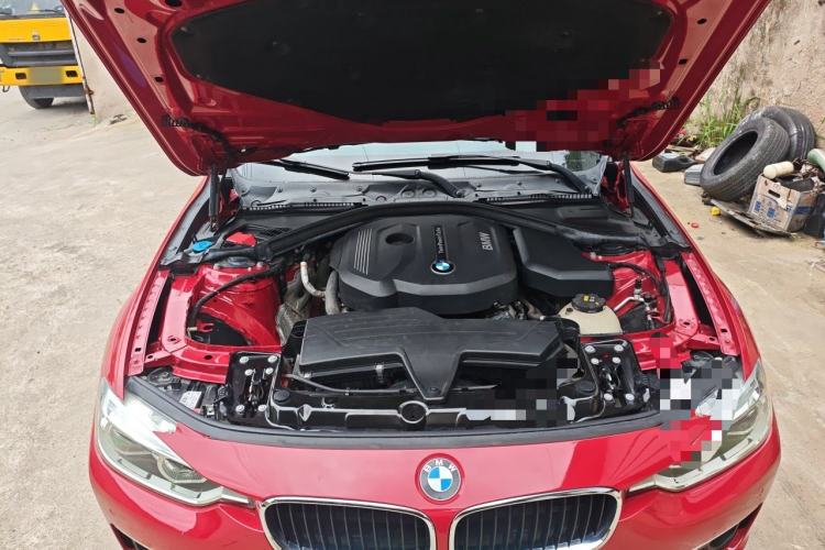 Used BMW 3 Series 2017 318Li Fashion Model Engine Bay