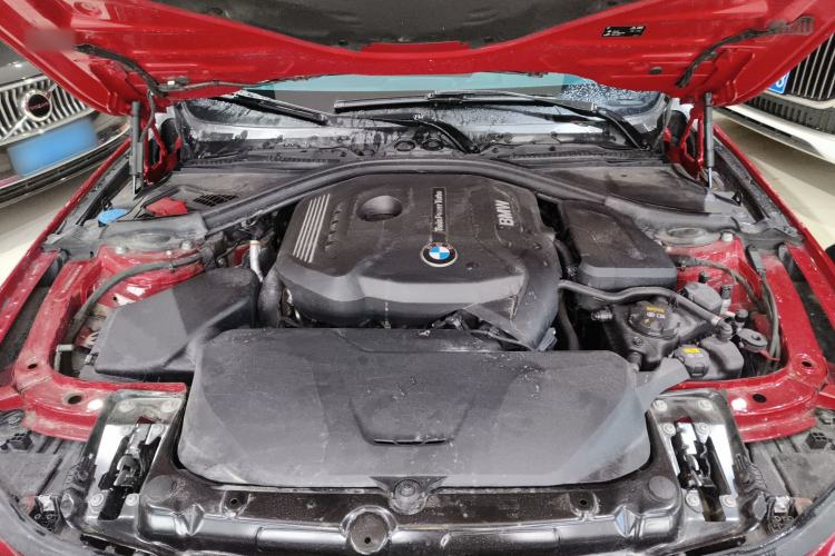 Used BMW 3 Series 2017 320Li Fashion Model Engine Bay