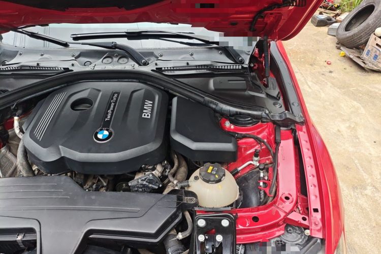Used BMW 3 Series 2017 318Li Fashion Model Engine Bay Left
