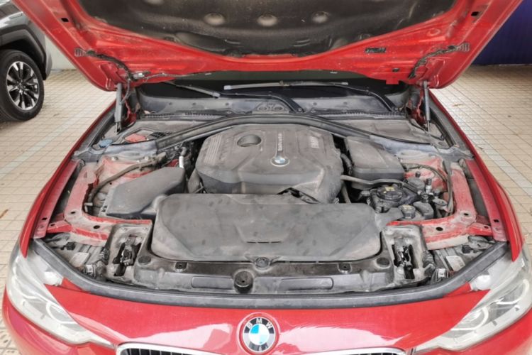 Used BMW 3 Series 2017 320Li Fashion Model Engine Bay