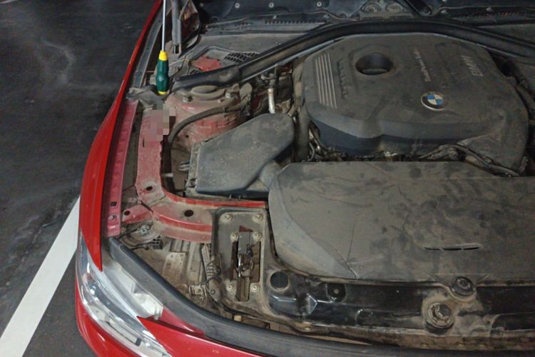 Used BMW 3 Series 2017 320Li Fashion Model Engine Bay Right