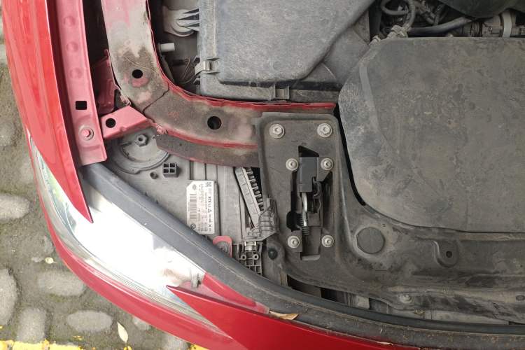 Used BMW 3 Series 2017 320Li Fashion Model Engine Bay Right