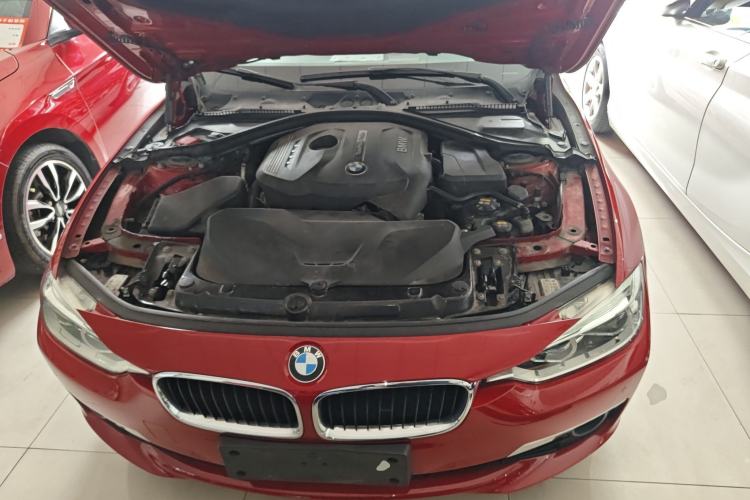 Used BMW 3 Series 2017 320Li Fashion Model Engine Bay