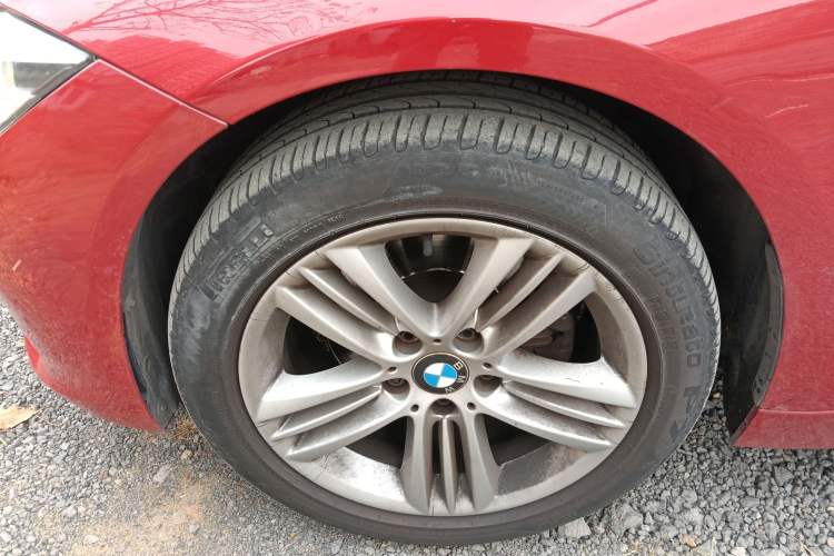 Used BMW 3 Series 2017 318i Fashion Model Exterior 3