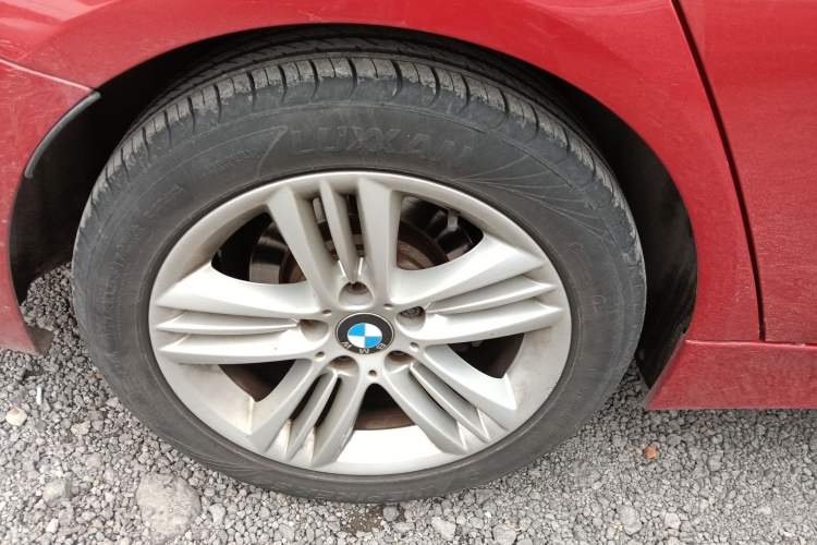 Used BMW 3 Series 2017 318i Fashion Model Exterior 4