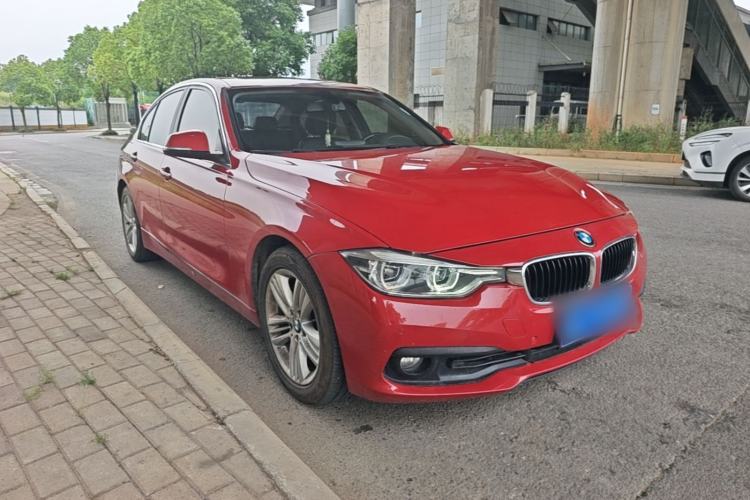 Used BMW 3 Series 2017 318i Fashion Model Front Right 45 Deg