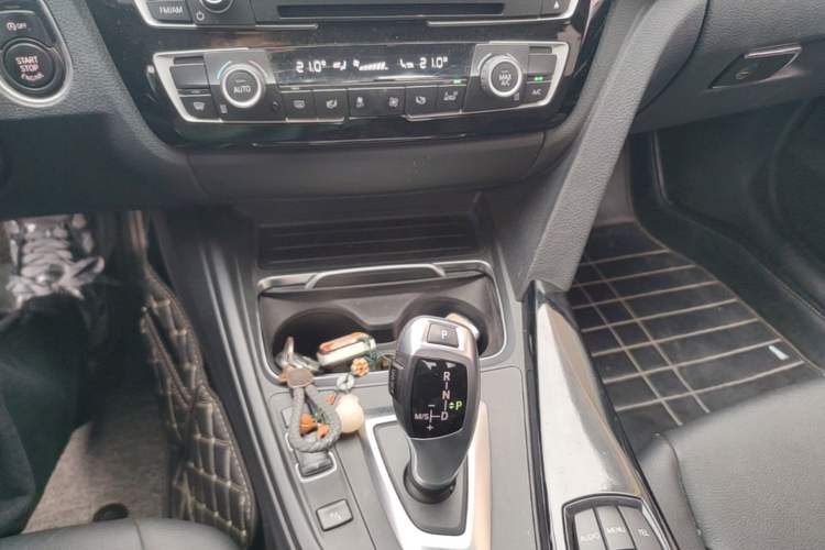 Used BMW 3 Series 2017 320Li Fashion Model Gear Lever
