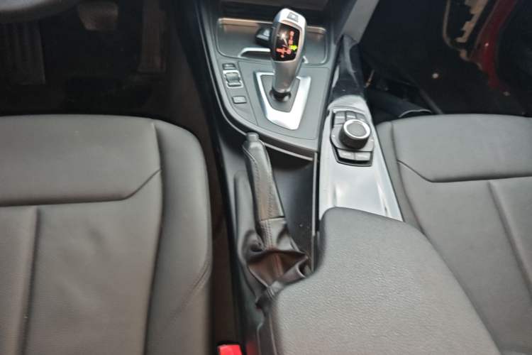 Used BMW 3 Series 2017 320Li Fashion Model Gear Lever