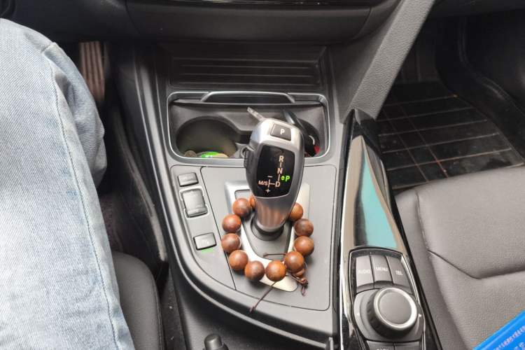 Used BMW 3 Series 2017 320Li Fashion Model Gear Lever