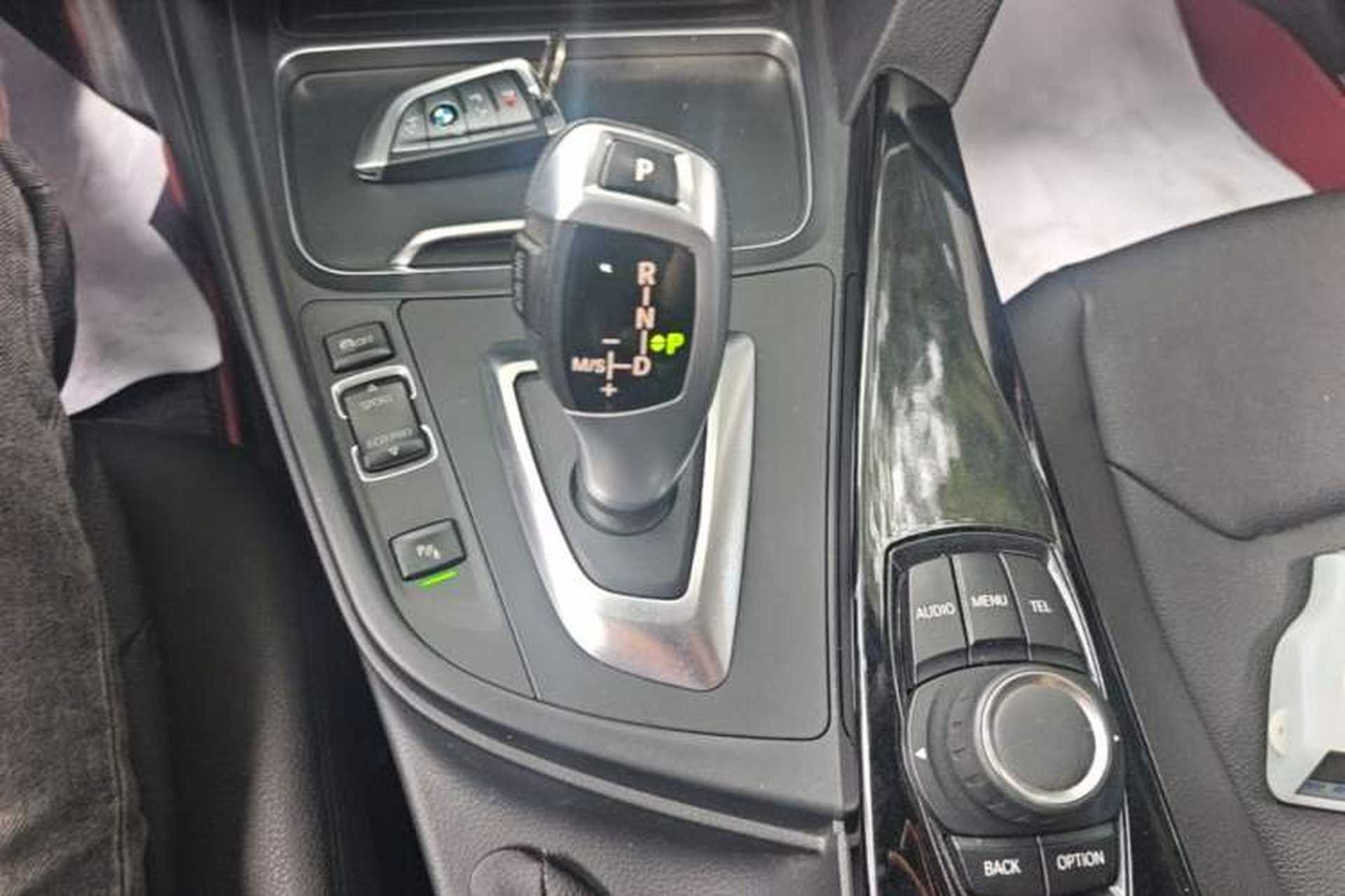 Used BMW 3 Series 2017 320Li Fashion Model Gear Lever