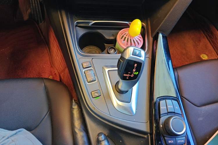 Used BMW 3 Series 2017 320Li Fashion Model Gear Lever