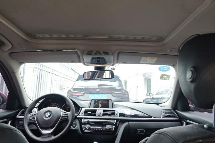 Used BMW 3 Series 2017 320Li Fashion Model Headliner