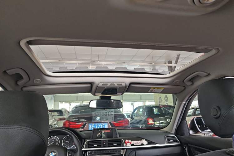 Used BMW 3 Series 2017 320Li Fashion Model Headliner