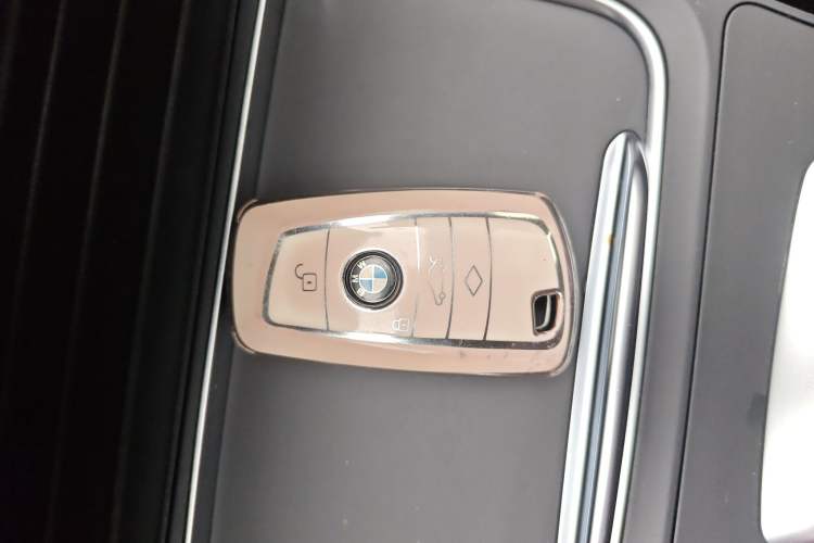 Used BMW 3 Series 2017 320Li Fashion Model Interior 1