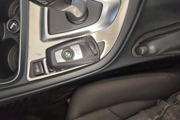 Used BMW 3 Series 2017 320Li Fashion Model Interior 1