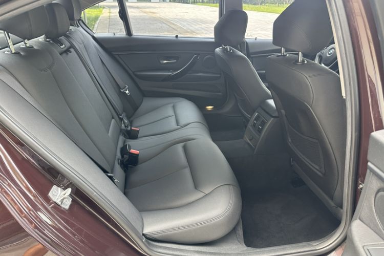 Used BMW 3 Series 2017 320Li xDrive Fashion Model Interior 10