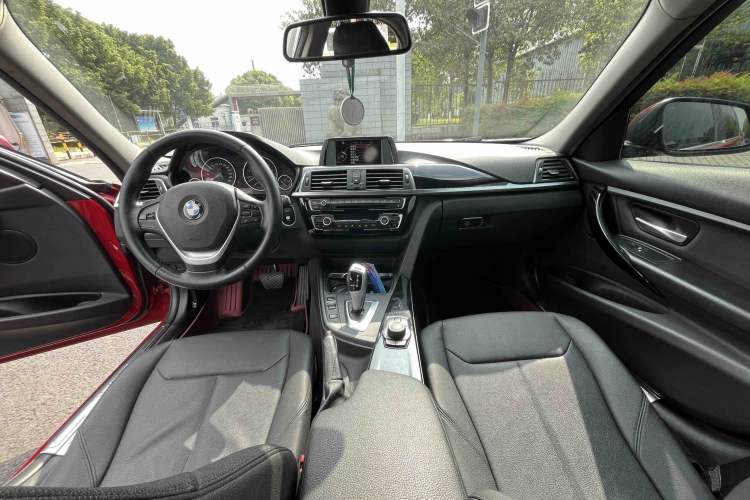 Used BMW 3 Series 2017 320Li Fashion Model Interior 3